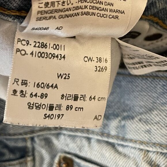 Women's Levi's Size 25 Distressed 501 Straight Leg Jeans - Picture 9 of 10